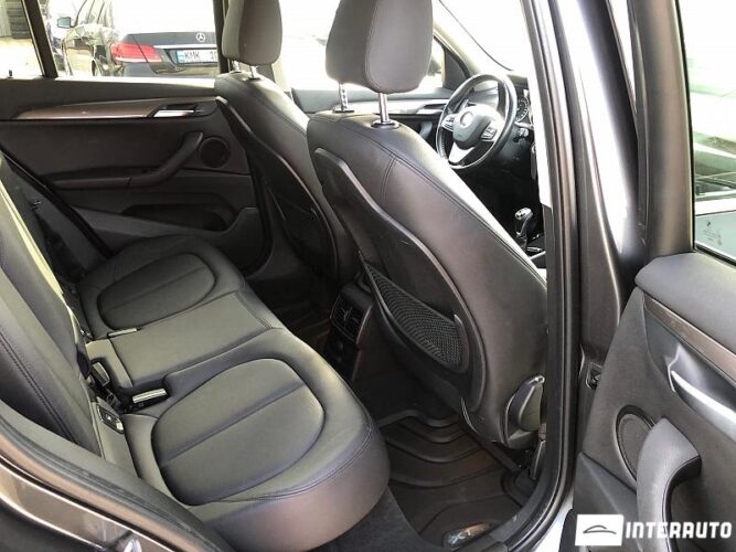 BMW X1 1.6D 38 interauto-car