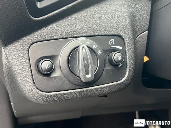 Ford Kuga 43 interauto-car