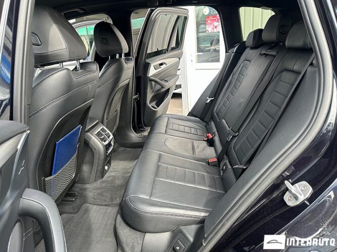 BMW X3 2.0D 50 interauto-car