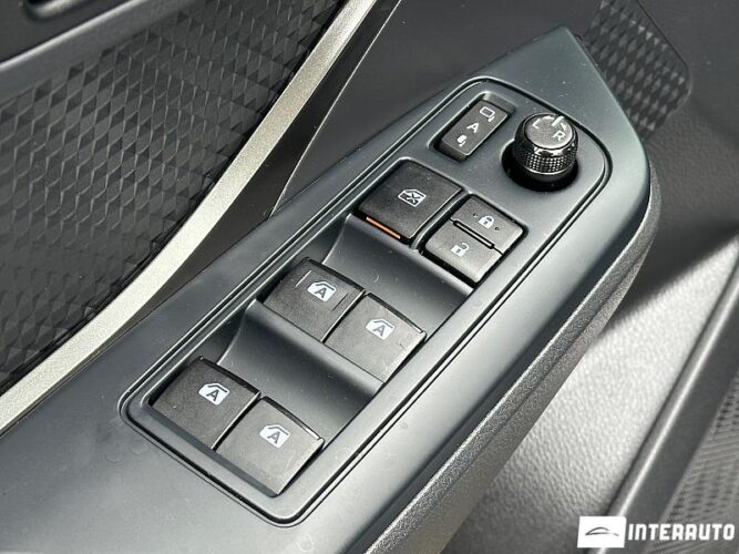 Toyota C-HR 48 interauto-car