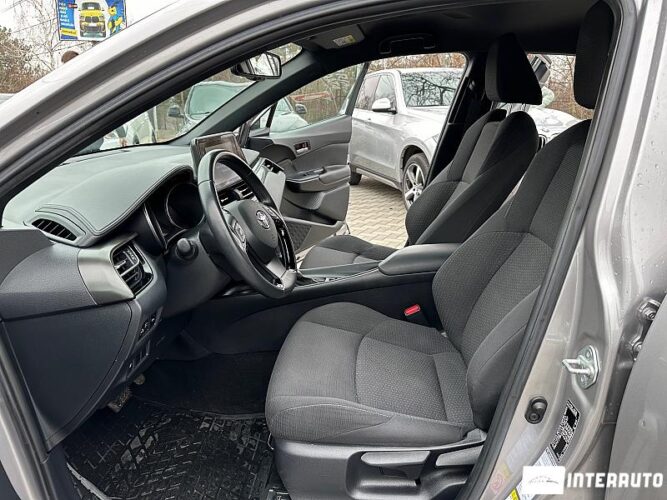 Toyota C-HR 35 interauto-car