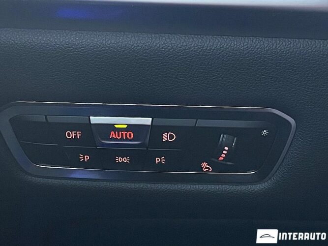 BMW X7 4.0i 57 interauto-car