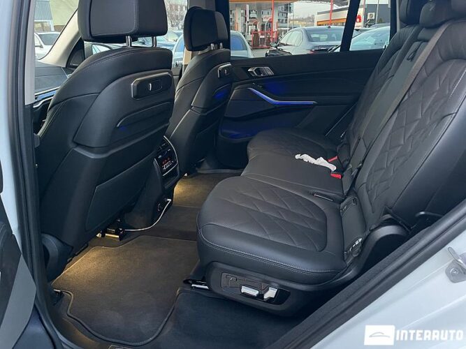 BMW X7 4.0i 62 interauto-car