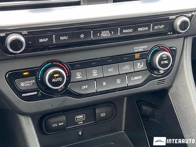 Kia Niro 50 interauto-car