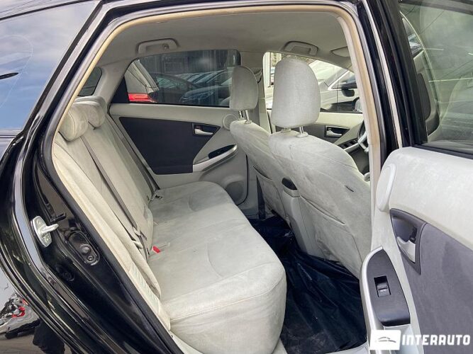 Toyota Prius 48 interauto-car