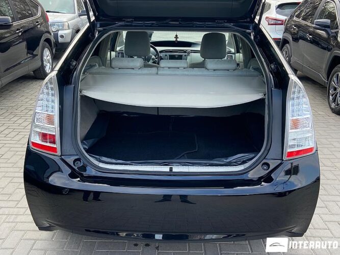 Toyota Prius 35 interauto-car