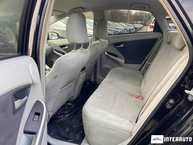 Toyota Prius 47 interauto-car