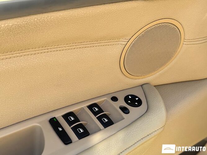 BMW X6 3.5i 52 interauto-car
