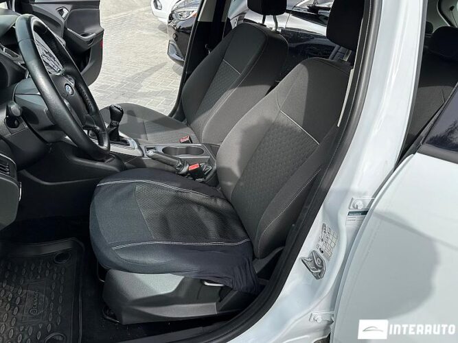Ford Focus 35 interauto-car