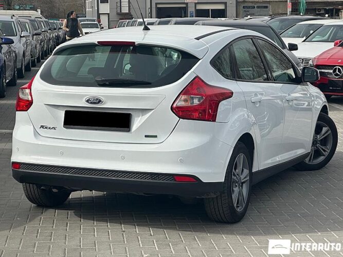Ford Focus 34 interauto-car