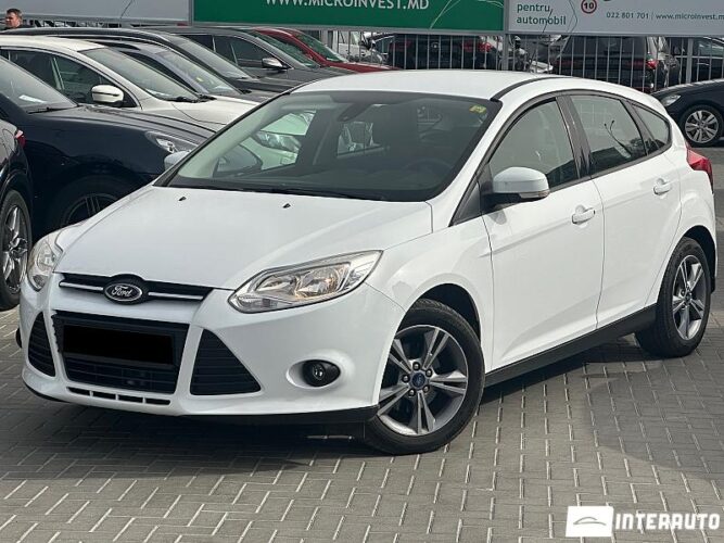 Ford Focus 32 interauto-car