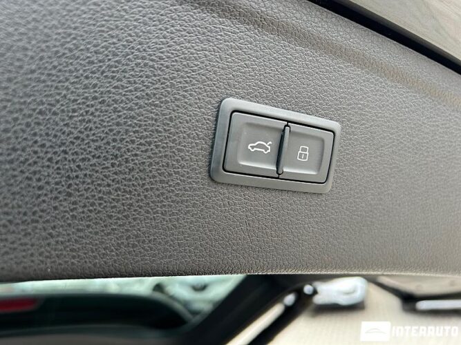 Audi Q5 49 interauto-car