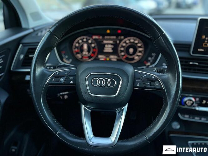 Audi Q5 52 interauto-car