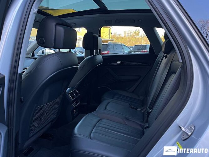 Audi Q5 64 interauto-car