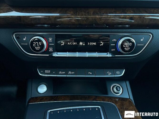 Audi Q5 58 interauto-car