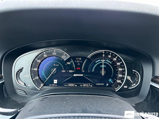 BMW 530e 51 interauto-car