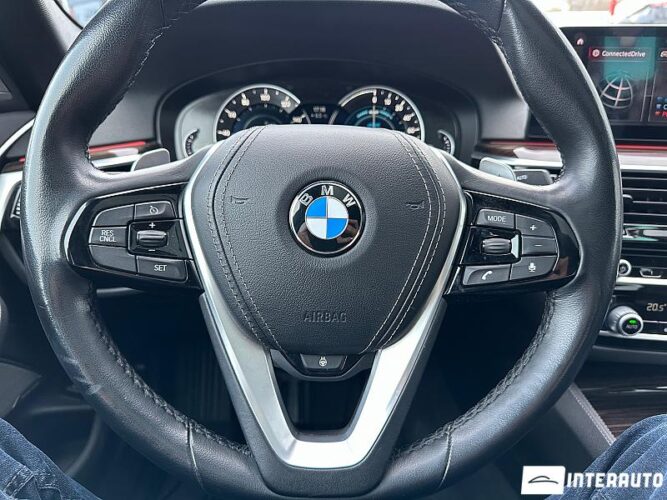 BMW 530e 50 interauto-car