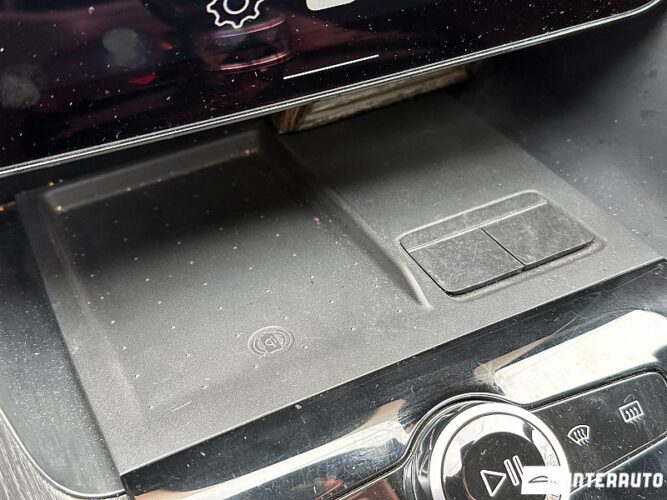 Volvo Polestar 2 51 interauto-car