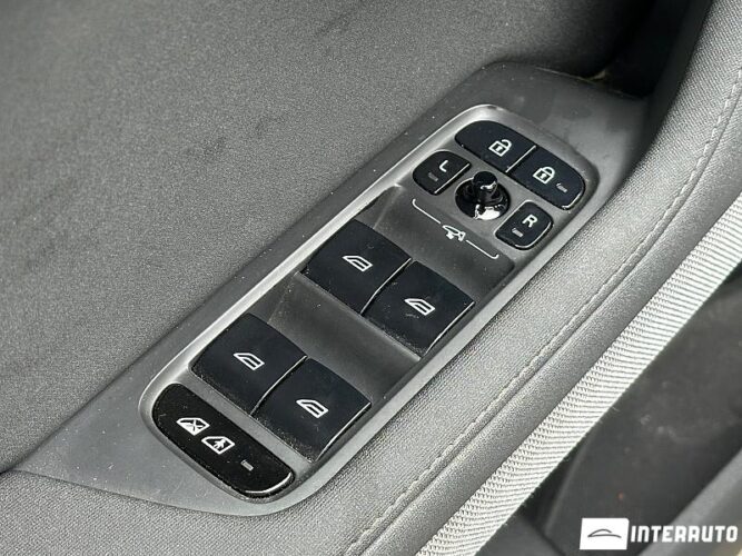 Volvo Polestar 2 56 interauto-car