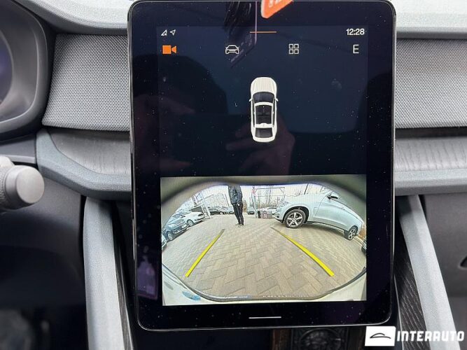 Volvo Polestar 2 49 interauto-car