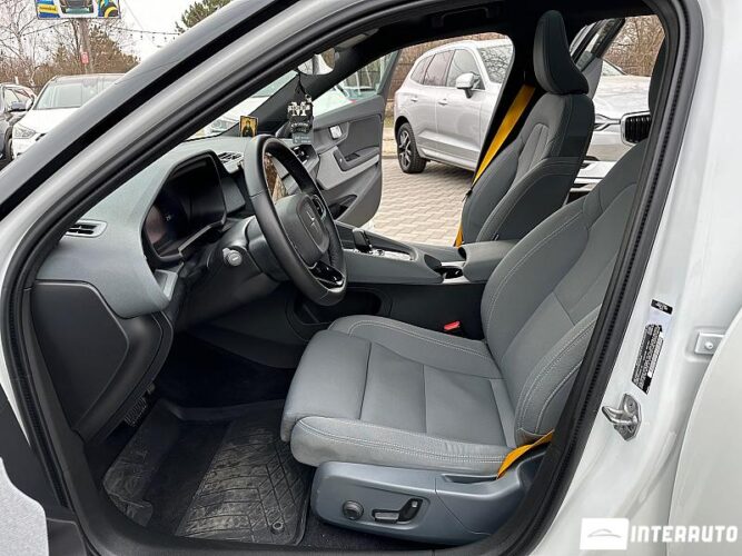 Volvo Polestar 2 41 interauto-car