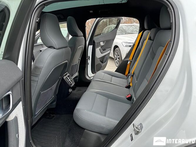 Volvo Polestar 2 42 interauto-car