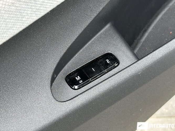 Volvo Polestar 2 57 interauto-car