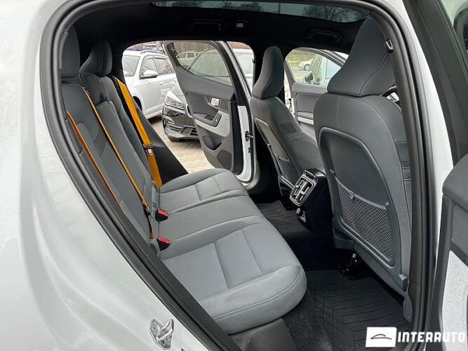 Volvo Polestar 2 43 interauto-car