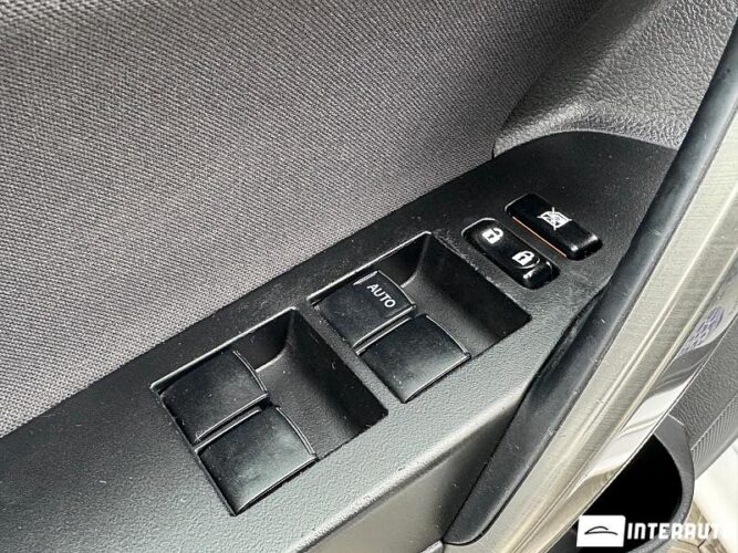 Toyota Auris 48 interauto-car