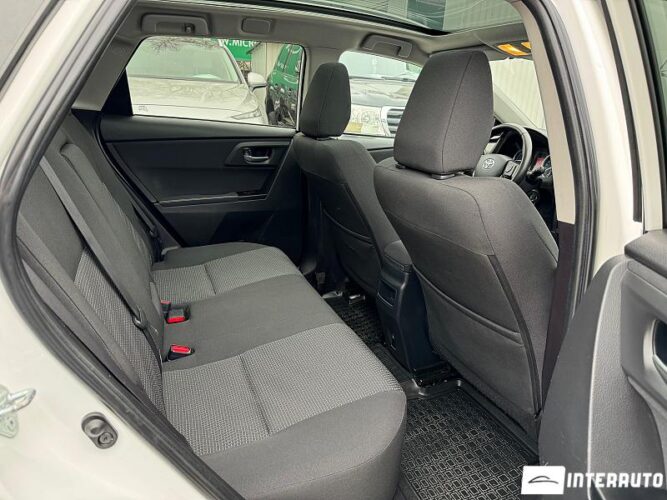 Toyota Auris 51 interauto-car