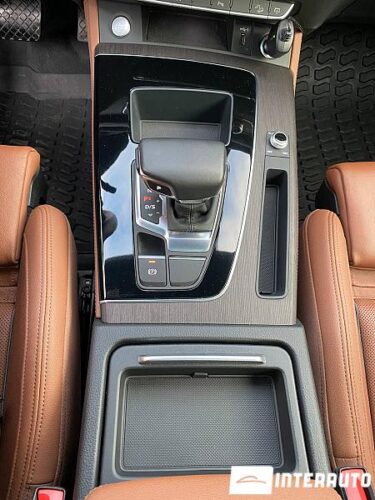 Audi Q5 43 interauto-car