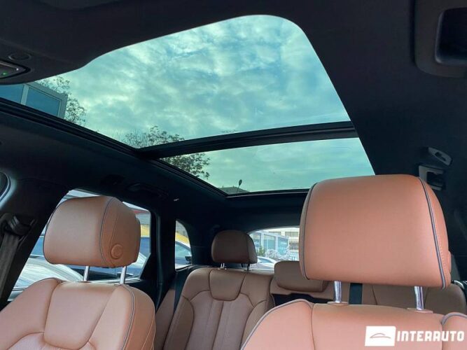 Audi Q5 46 interauto-car