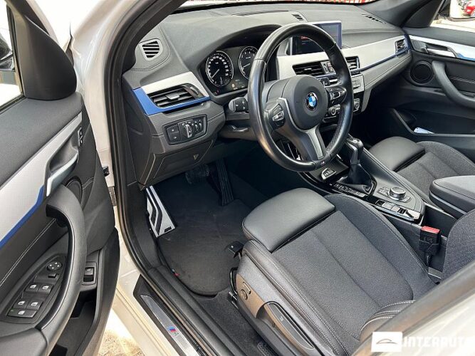 BMW X1 2.5e 35 interauto-car