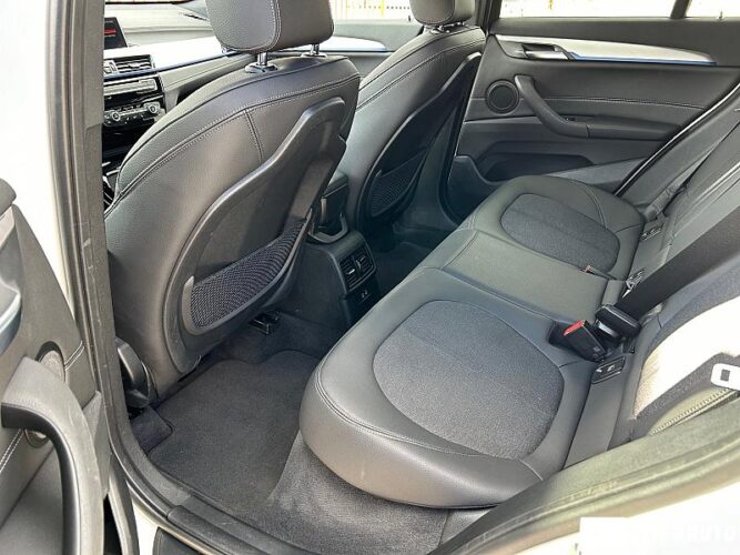 BMW X1 2.5e 46 interauto-car