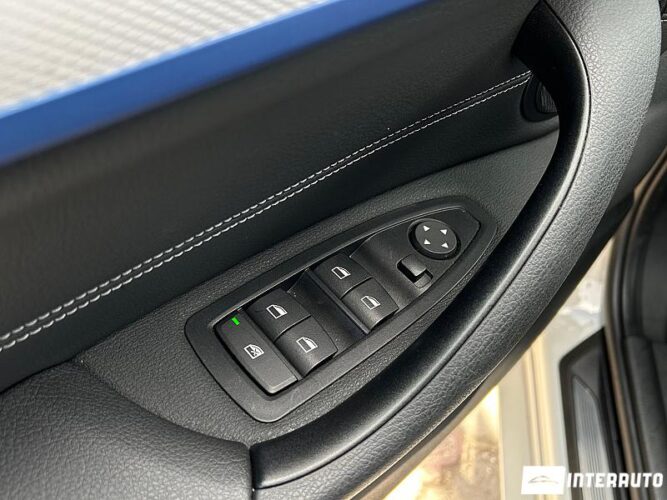 BMW X1 2.5e 36 interauto-car