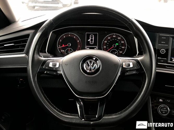 Volkswagen Jetta 38 interauto-car