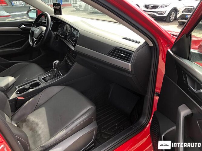 Volkswagen Jetta 43 interauto-car