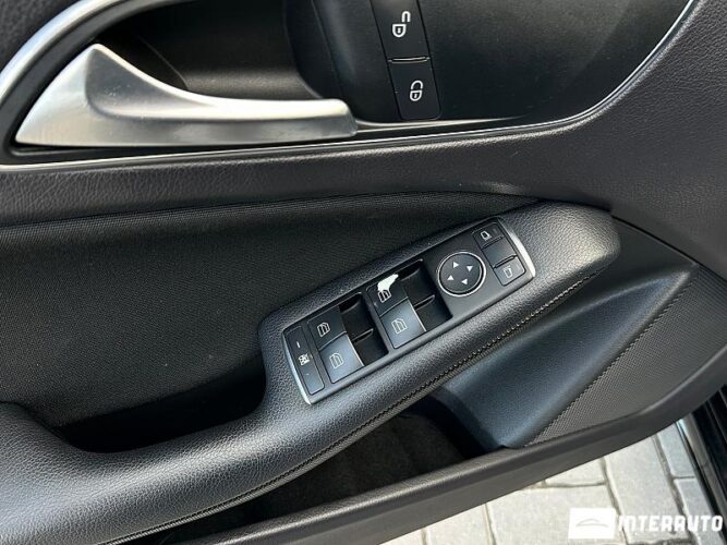 Mercedes A 160 34 interauto-car