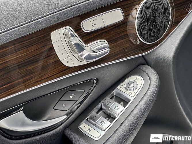 Mercedes GLC 300 51 interauto-car