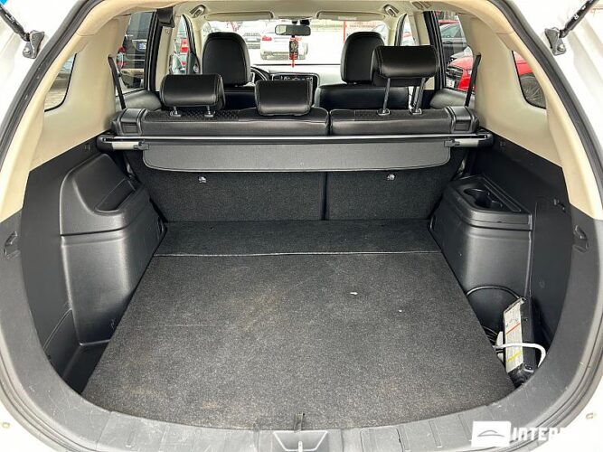 Mitsubishi Outlander 41 interauto-car