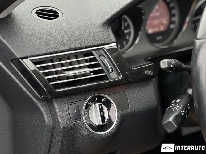 Mercedes E 250 34 interauto-car
