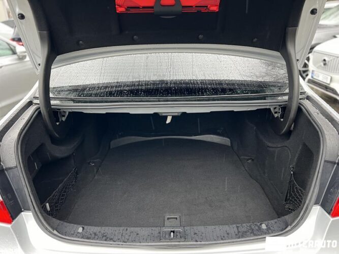 Mercedes E 250 46 interauto-car
