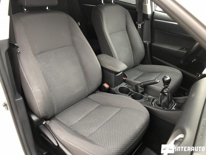 Toyota Corolla 36 interauto-car