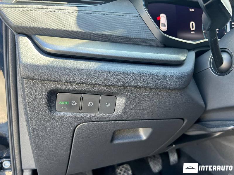 Skoda Octavia 26 automobil-interauto