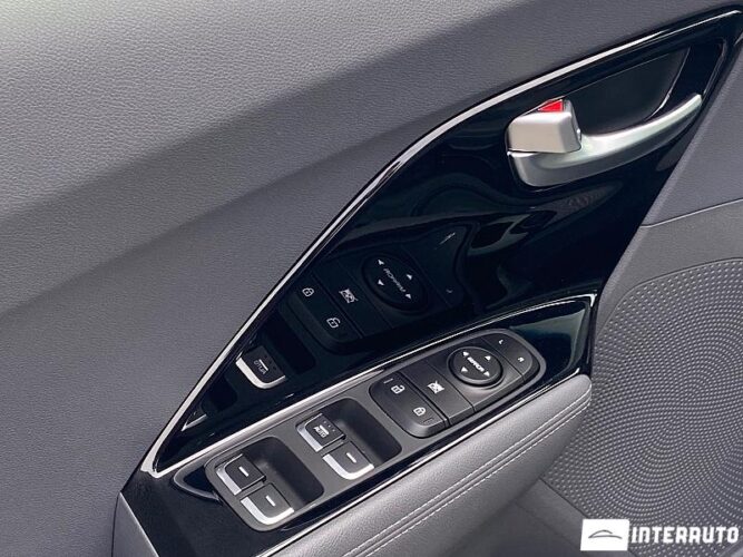 Kia Niro 36 interauto-car