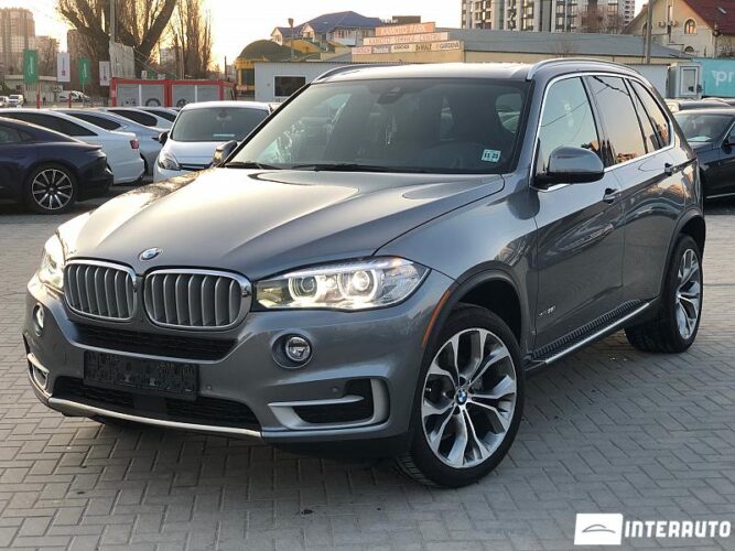 BMW X5 3.5i 32 interauto-car