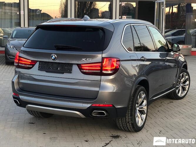 BMW X5 3.5i 34 interauto-car