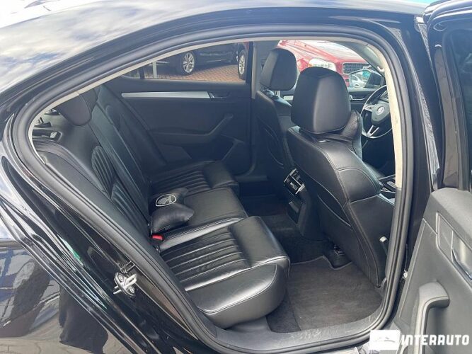 Skoda Superb 50 interauto-car