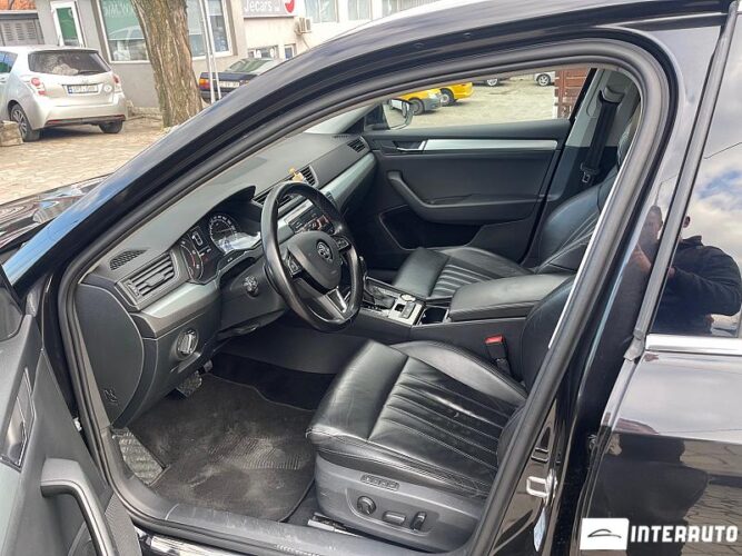Skoda Superb 45 interauto-car