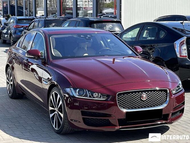 Jaguar XE 34 interauto-car